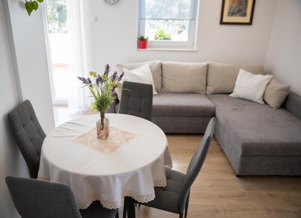 Apartman Grepo Makarska Exteriör bild