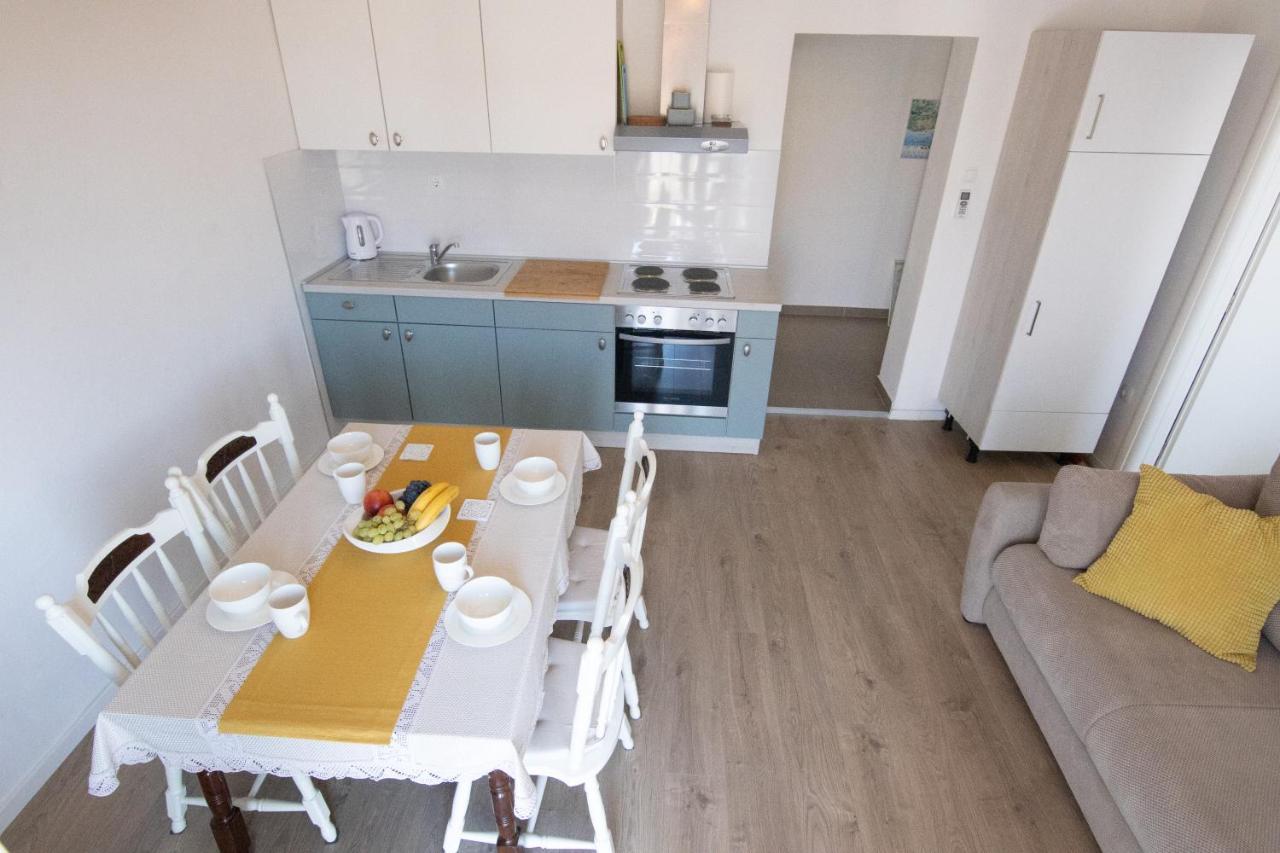 Apartman Grepo Makarska Exteriör bild
